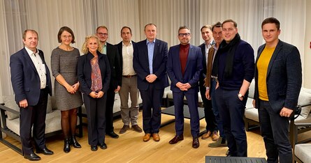 Gruppenfoto der Teilnehmer des Treffens