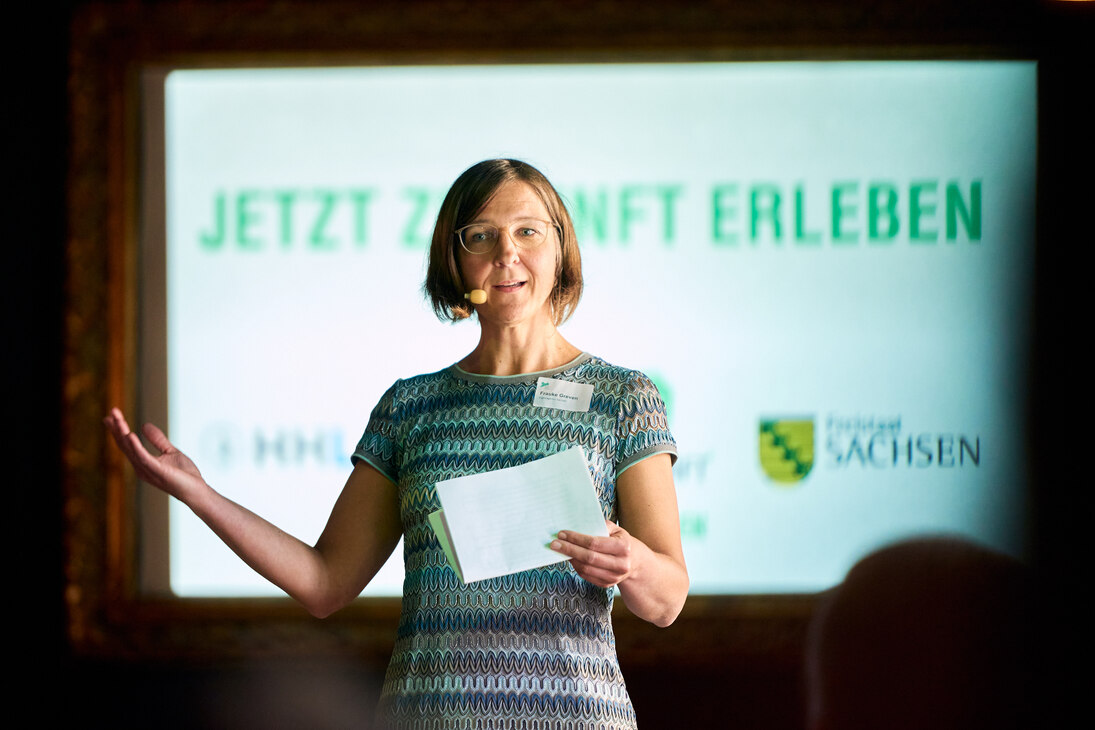 Frauke Greven, Leiterin der Digitalagentur Sachsen (DiAS), bei ihrem Grußwort